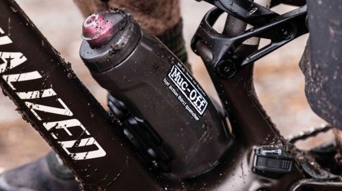 Muc-Off x Fidlock Twist Kulacs 590ml - Füst + tartó