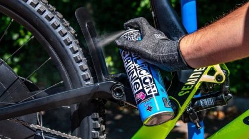 Muc-Off Silicon Shine védő spray 500ml