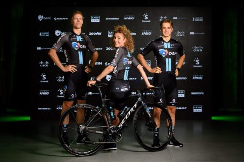 QM23 Revive Masszázs testápoló 200ml